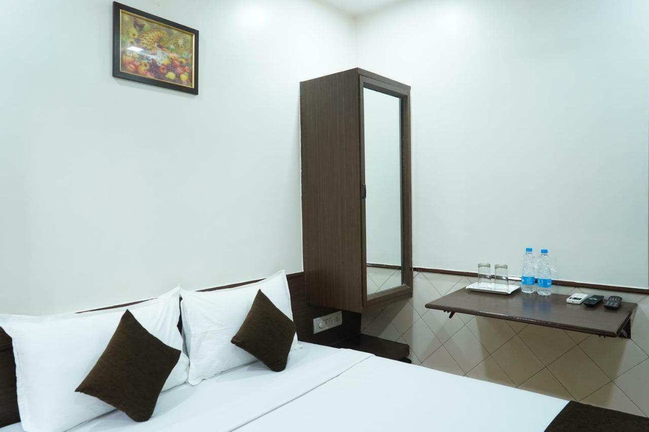 Sharda Residency Hotel Mumbai Ngoại thất bức ảnh