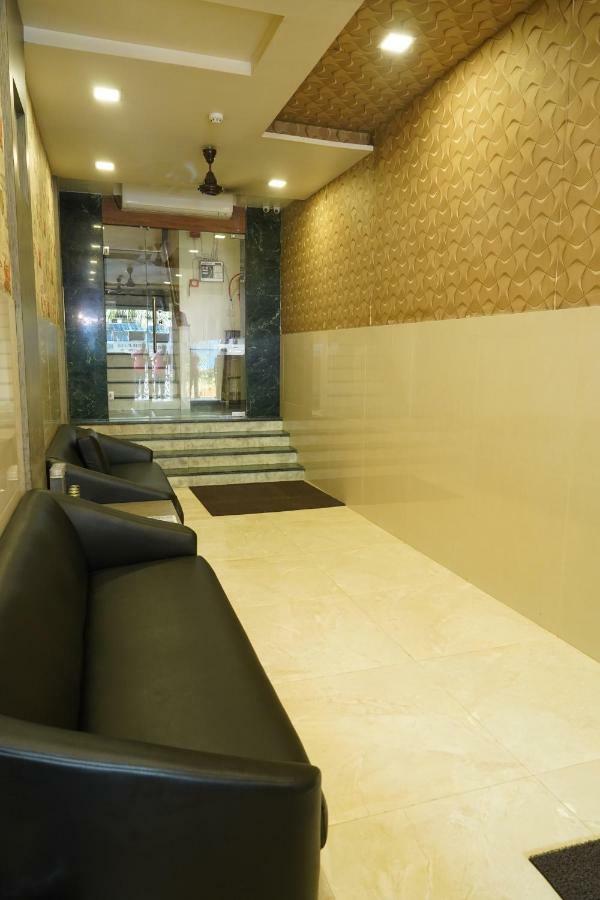 Sharda Residency Hotel Mumbai Ngoại thất bức ảnh